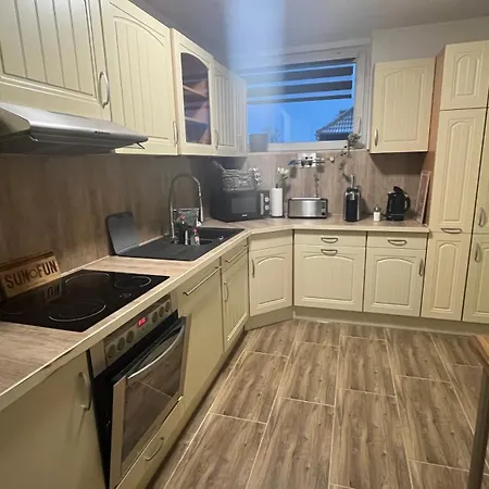95qm Grosse, Komfortable 3 Ferien- & Dienstwohnung Niederzier